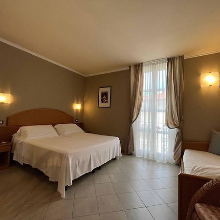 Hotel Regina 马尔米堡 外观 照片