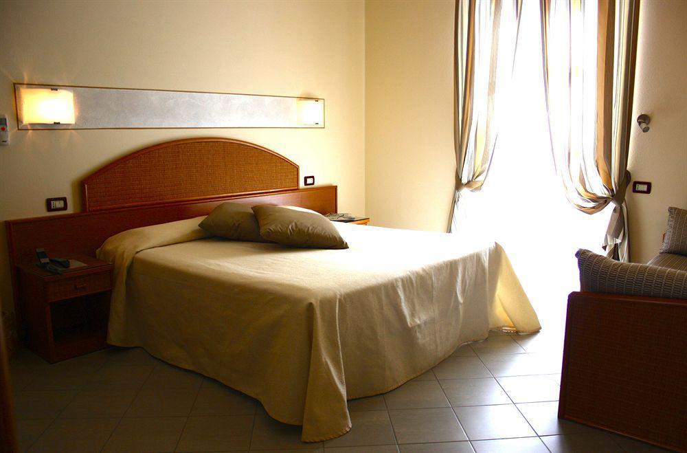 Hotel Regina 马尔米堡 外观 照片