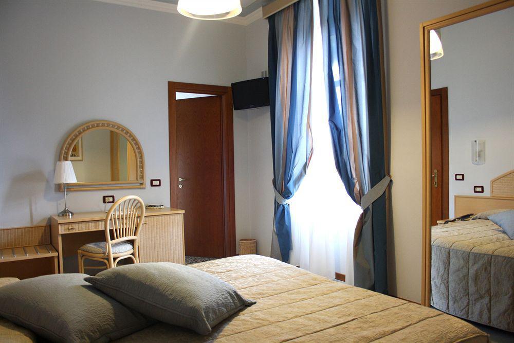 Hotel Regina 马尔米堡 外观 照片