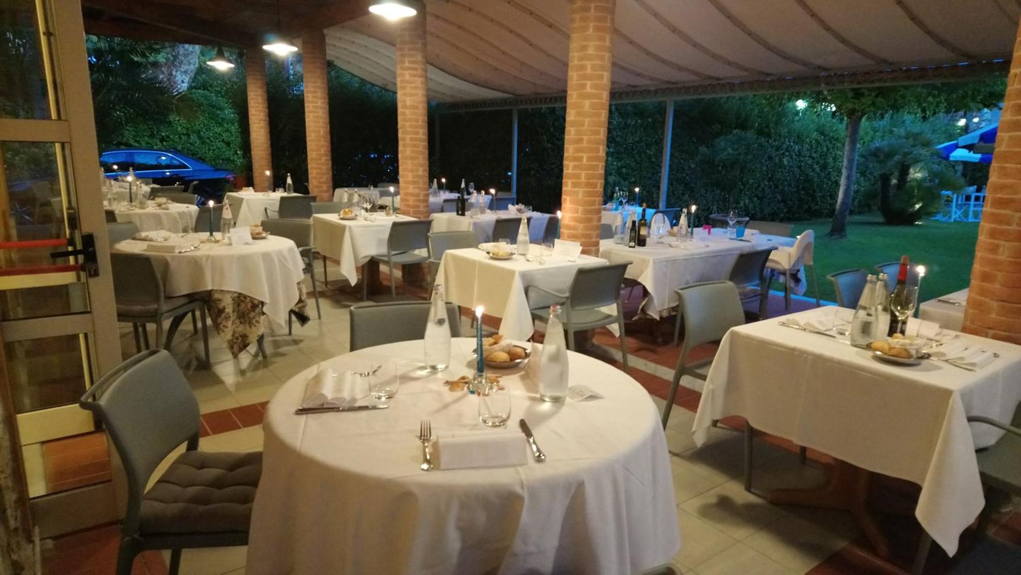 Hotel Regina 马尔米堡 外观 照片