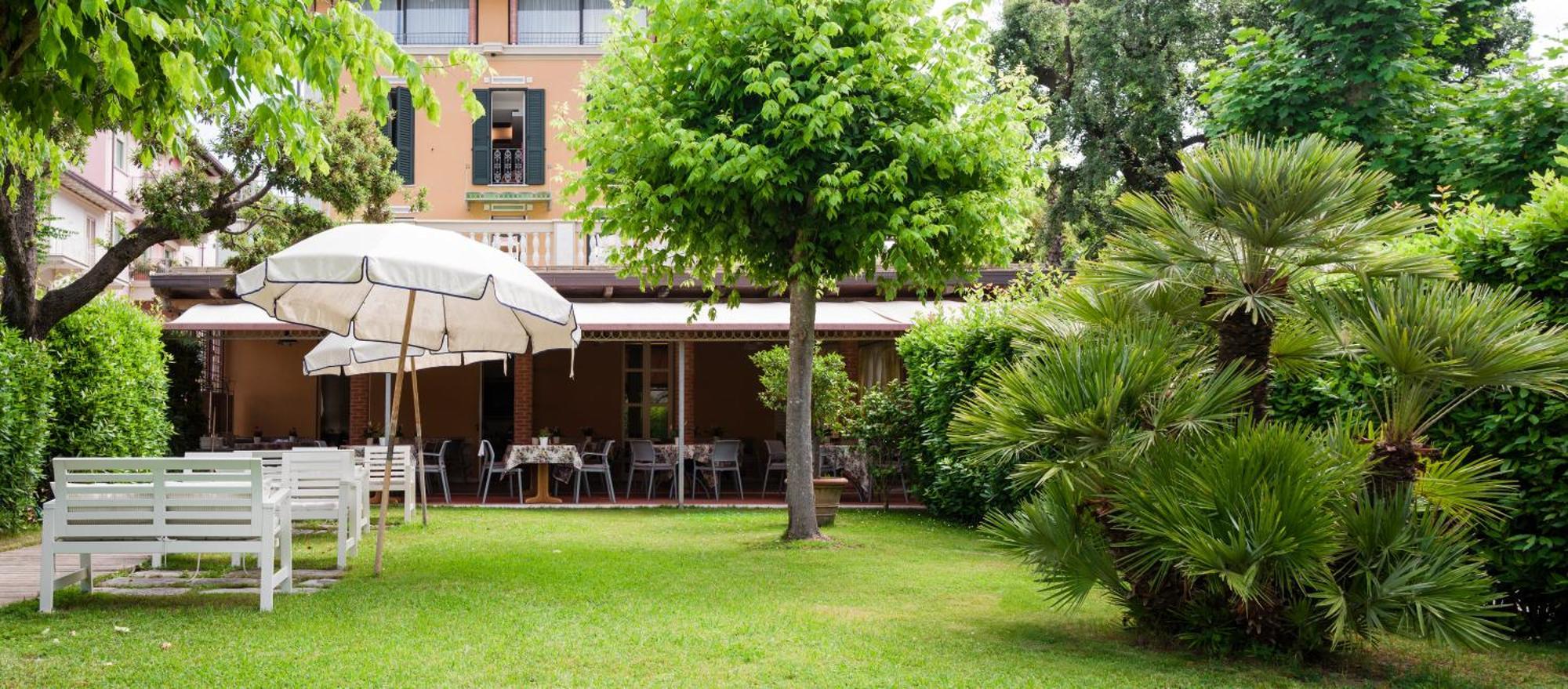 Hotel Regina 马尔米堡 外观 照片
