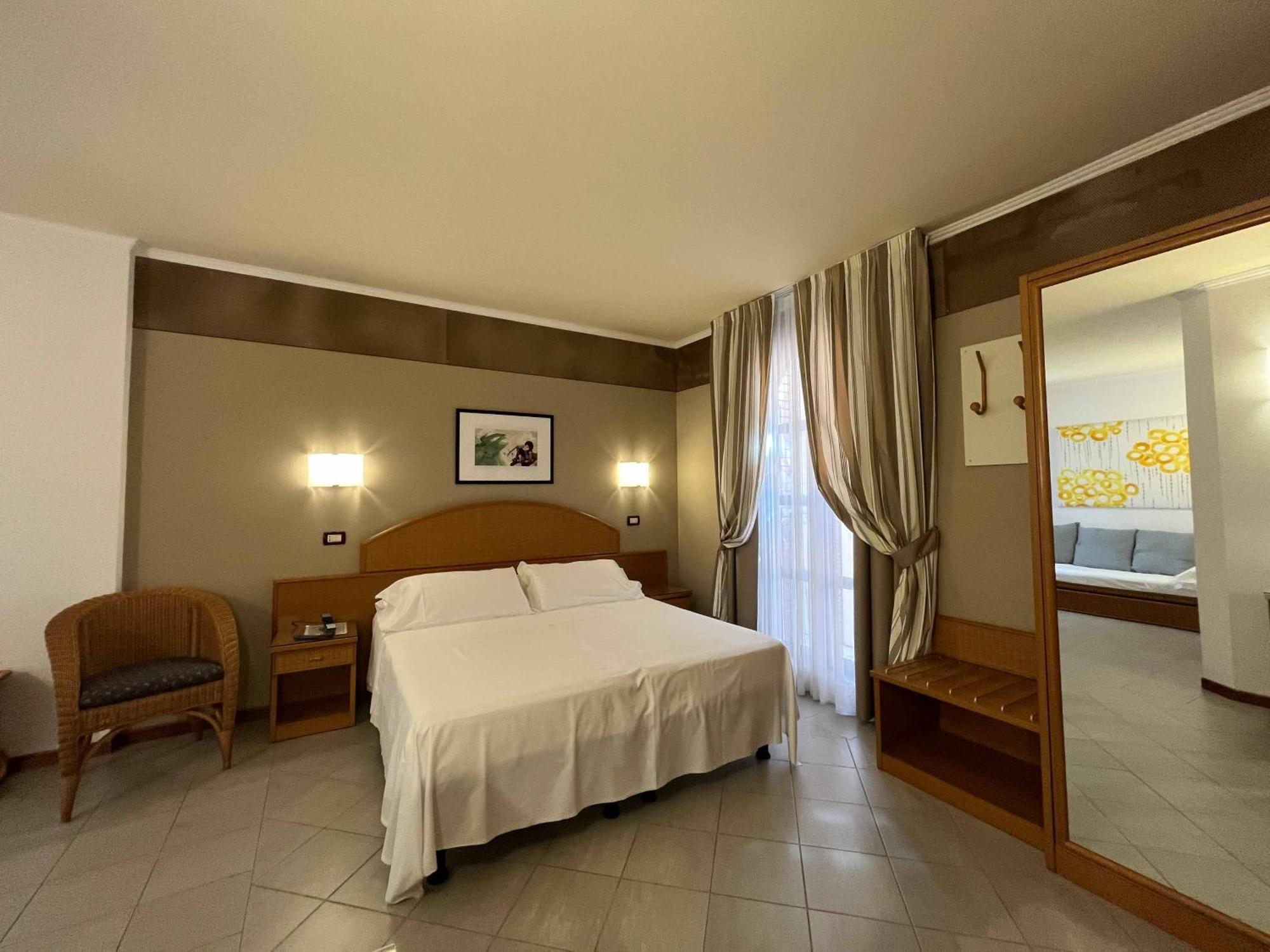Hotel Regina 马尔米堡 外观 照片